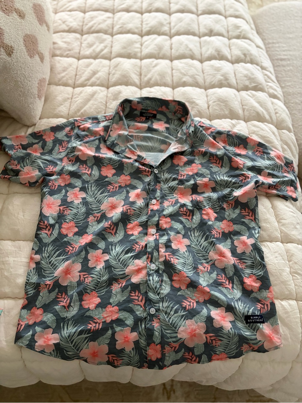 Men’s Simply Southern Button Up Shirt Size Large